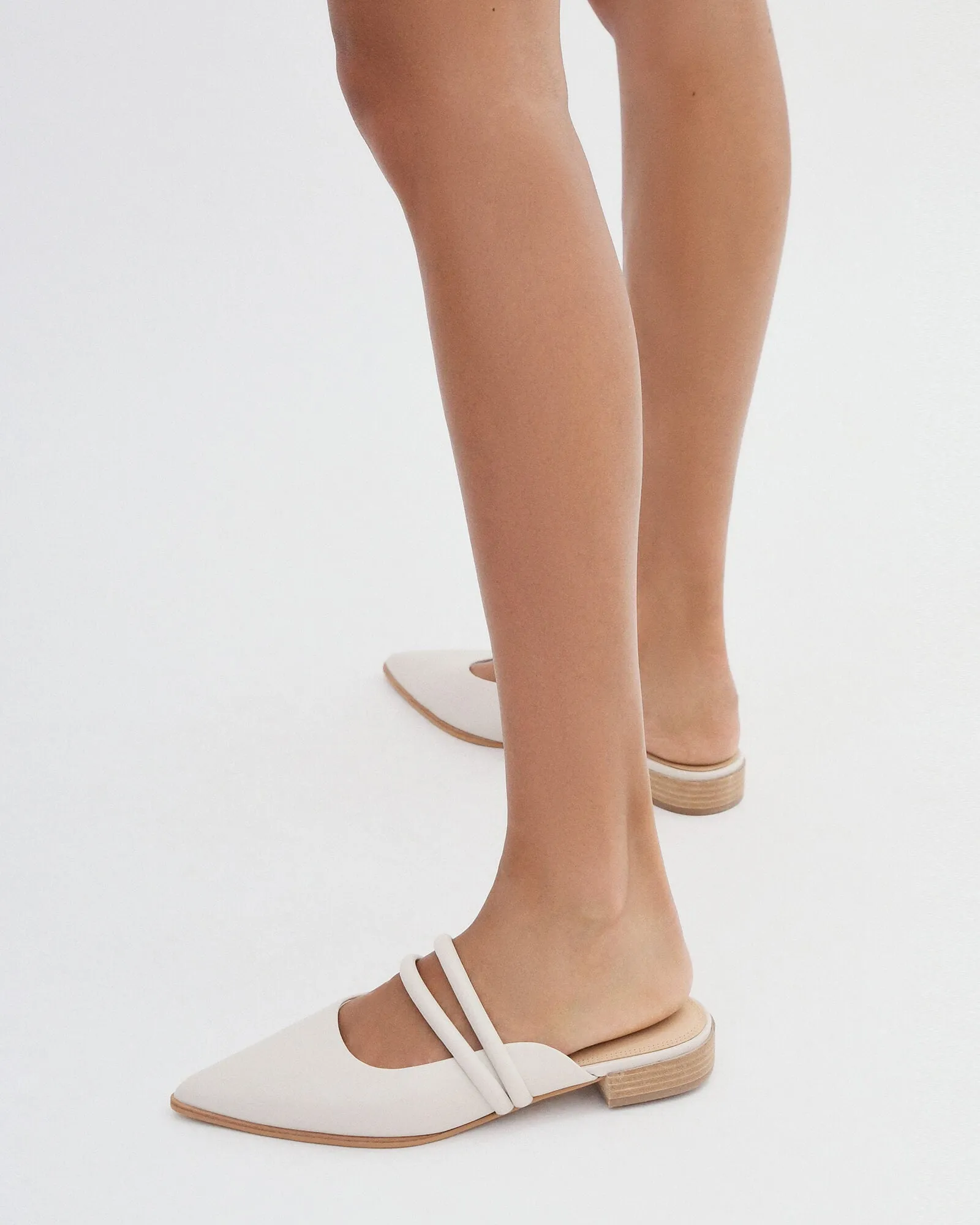 ATLAS CASUAL FLATS OFF WHITE LEATHER