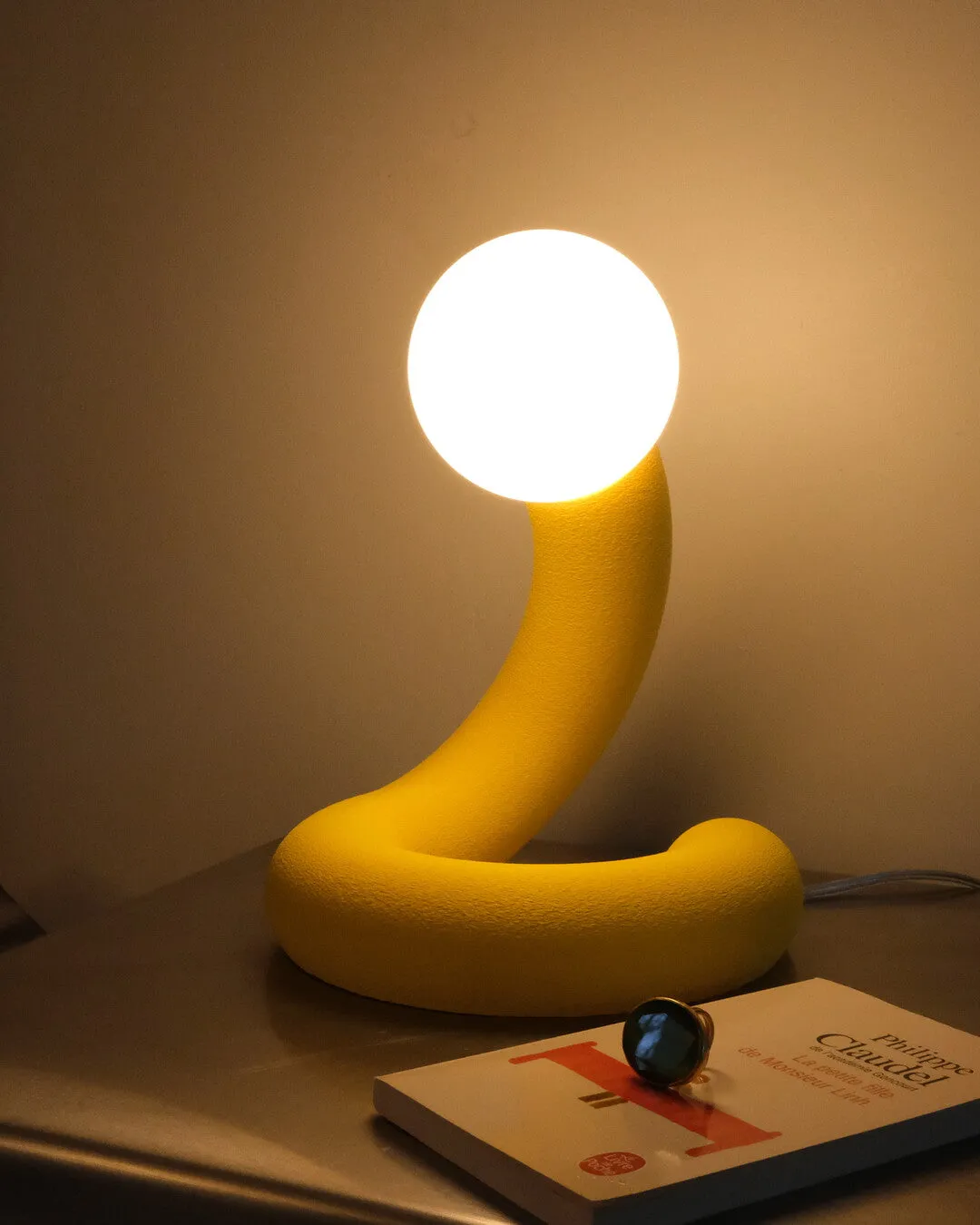 BIG BOA Table Lamp