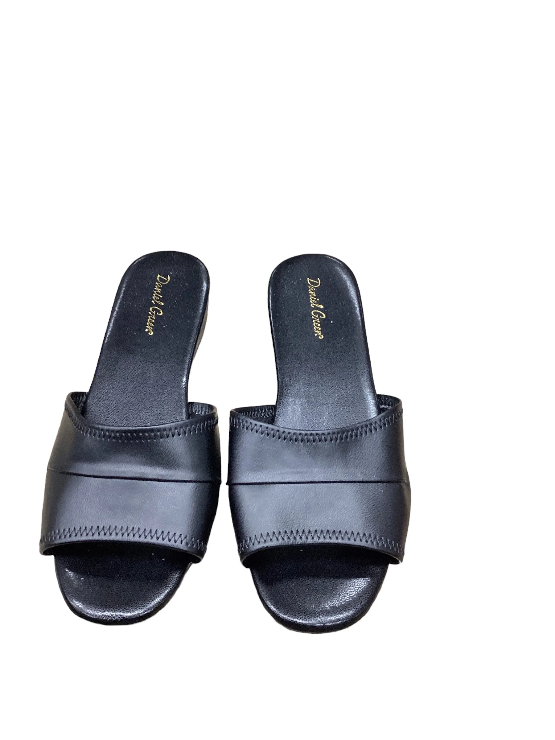 Black Sandals Flats Clothes Mentor, Size 8