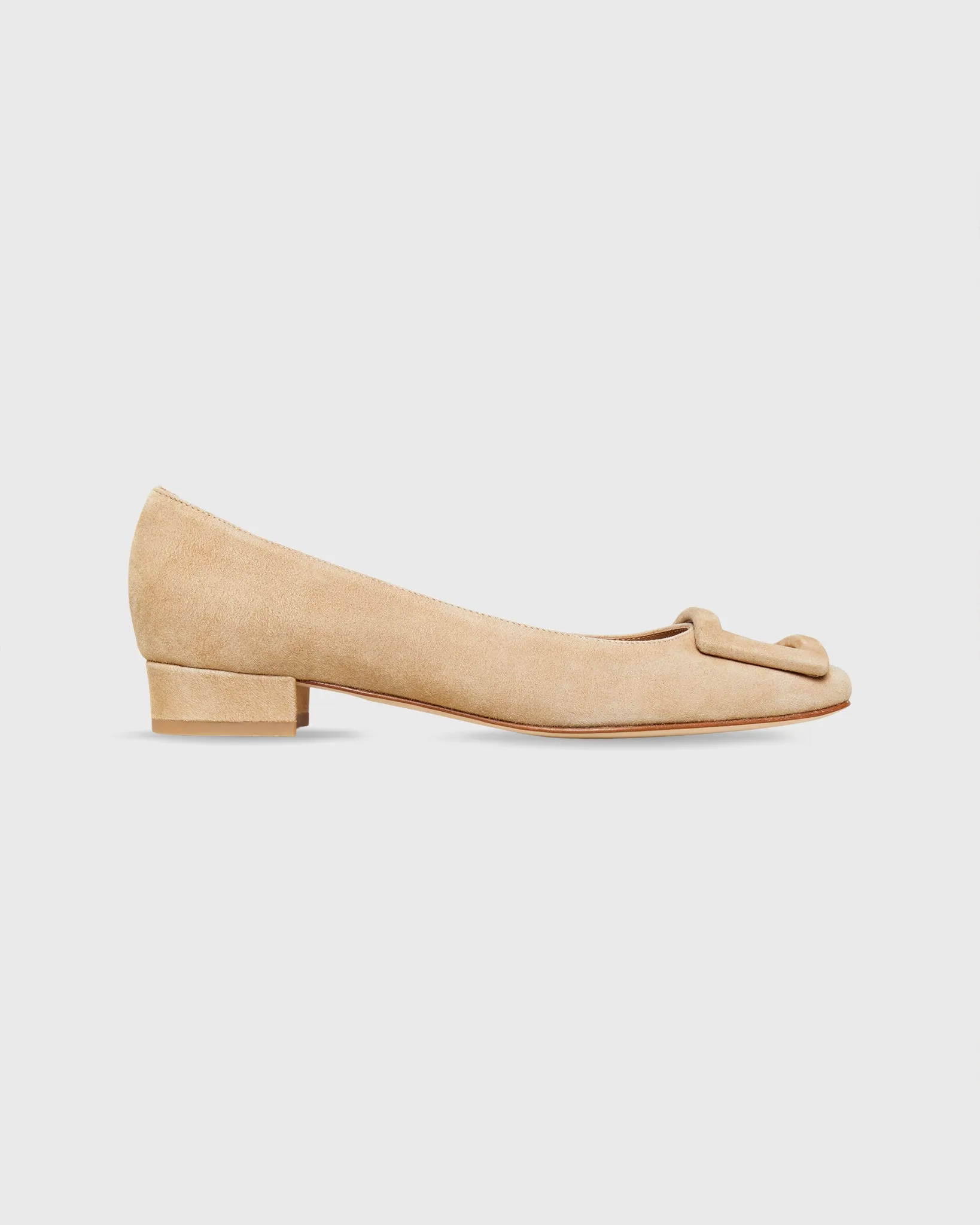 Buckle Shoe in Camel Suede