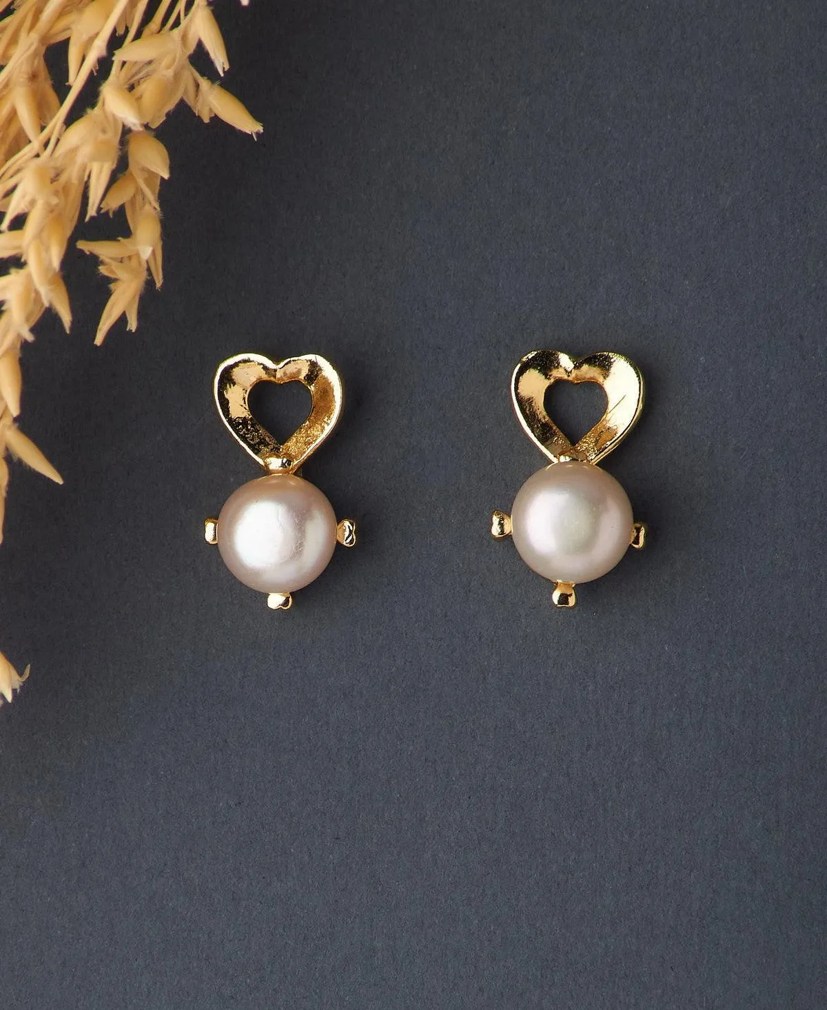 Elegant White Pearl Stud Earring