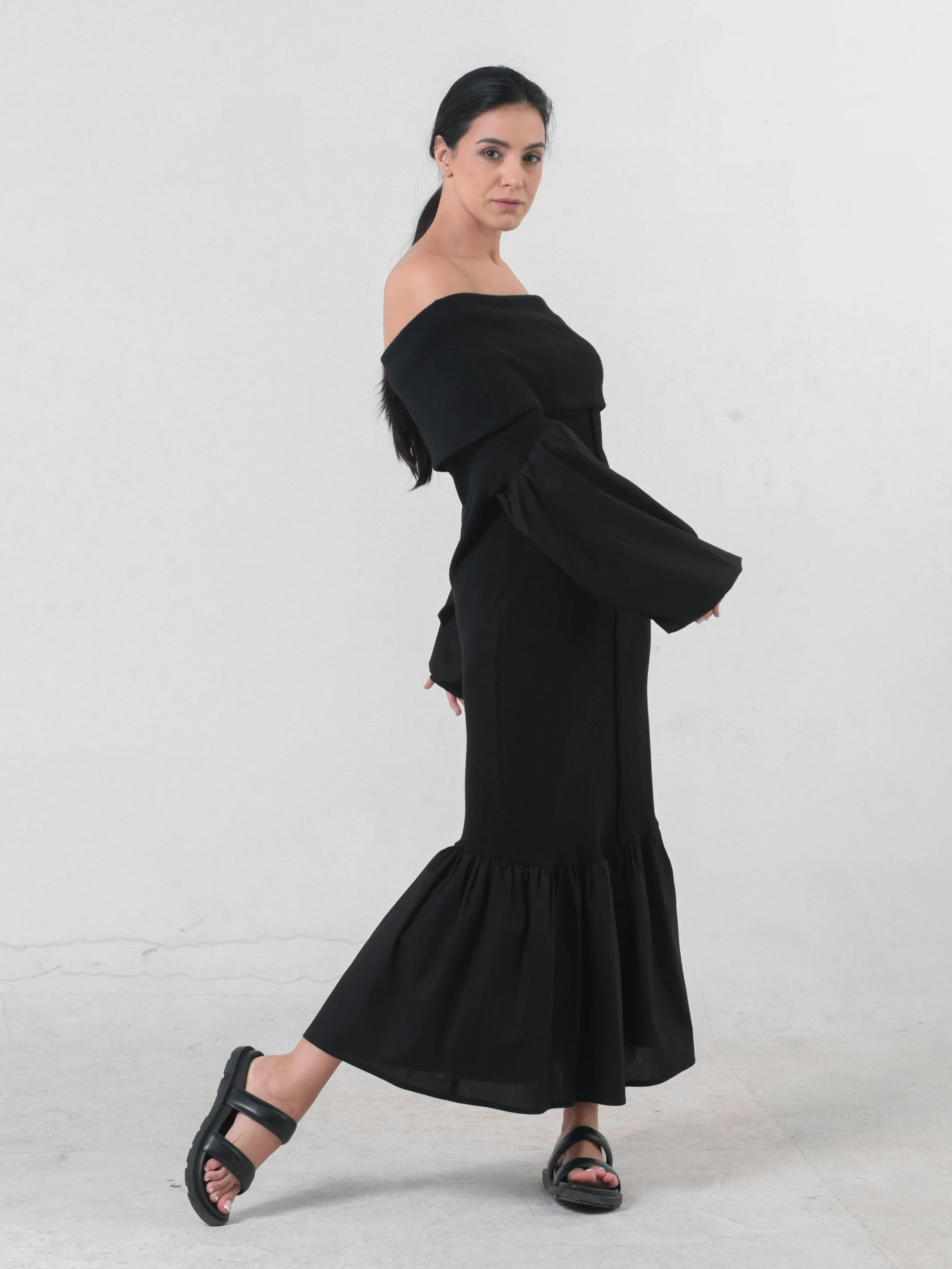 Knitted Off-The-Shoulder Dress In Black