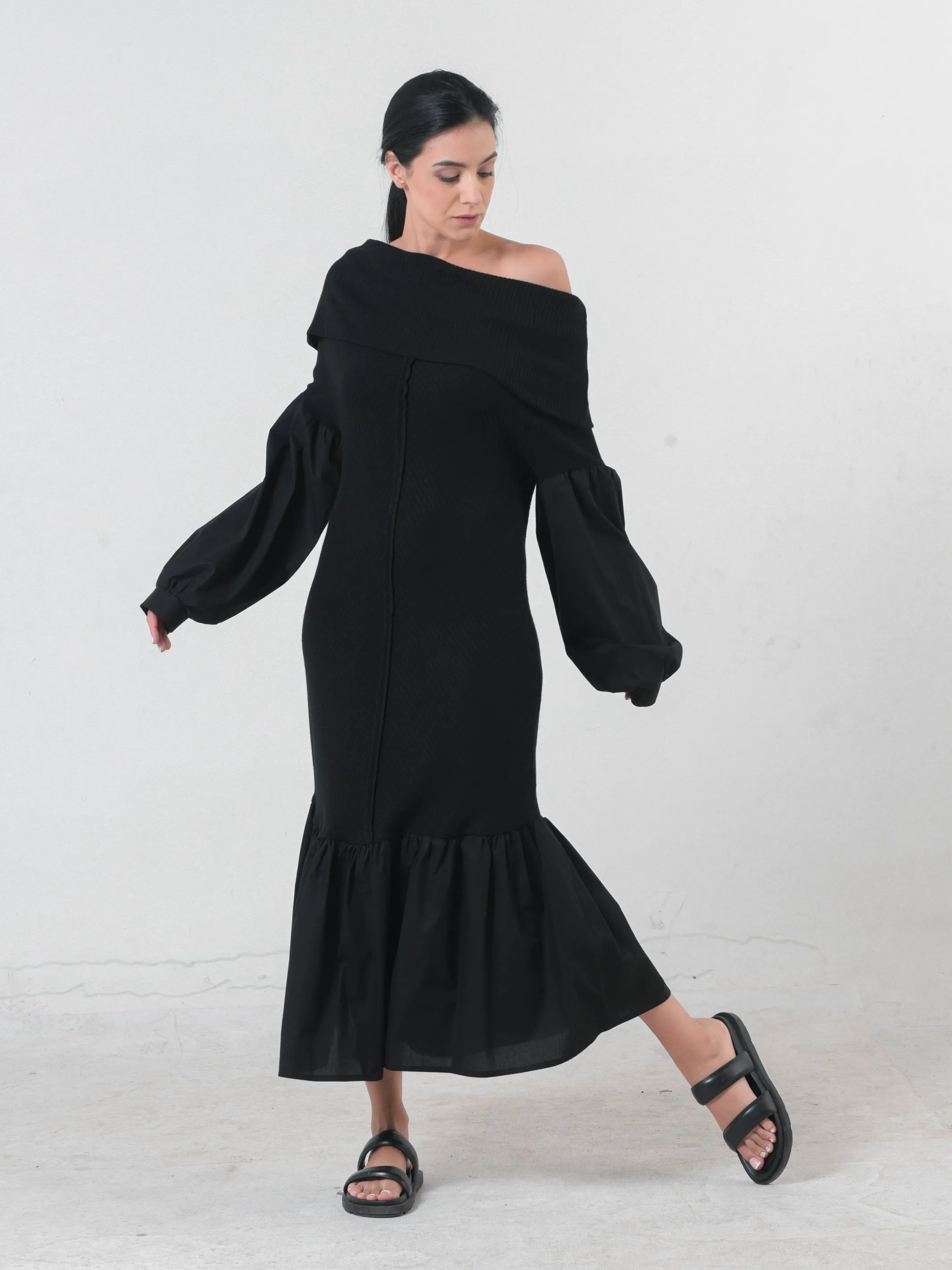 Knitted Off-The-Shoulder Dress In Black