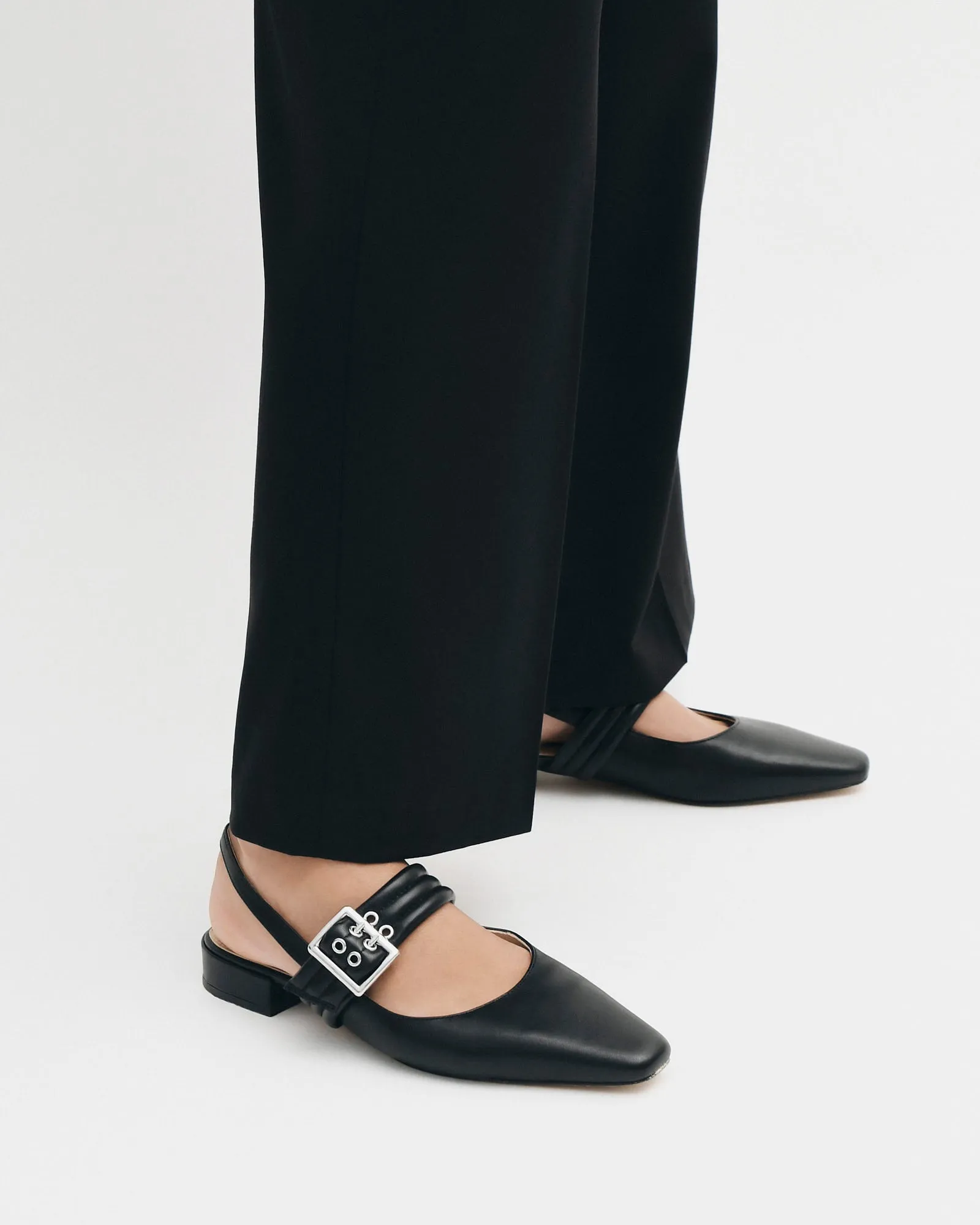 LONDON CASUAL FLATS BLACK LEATHER