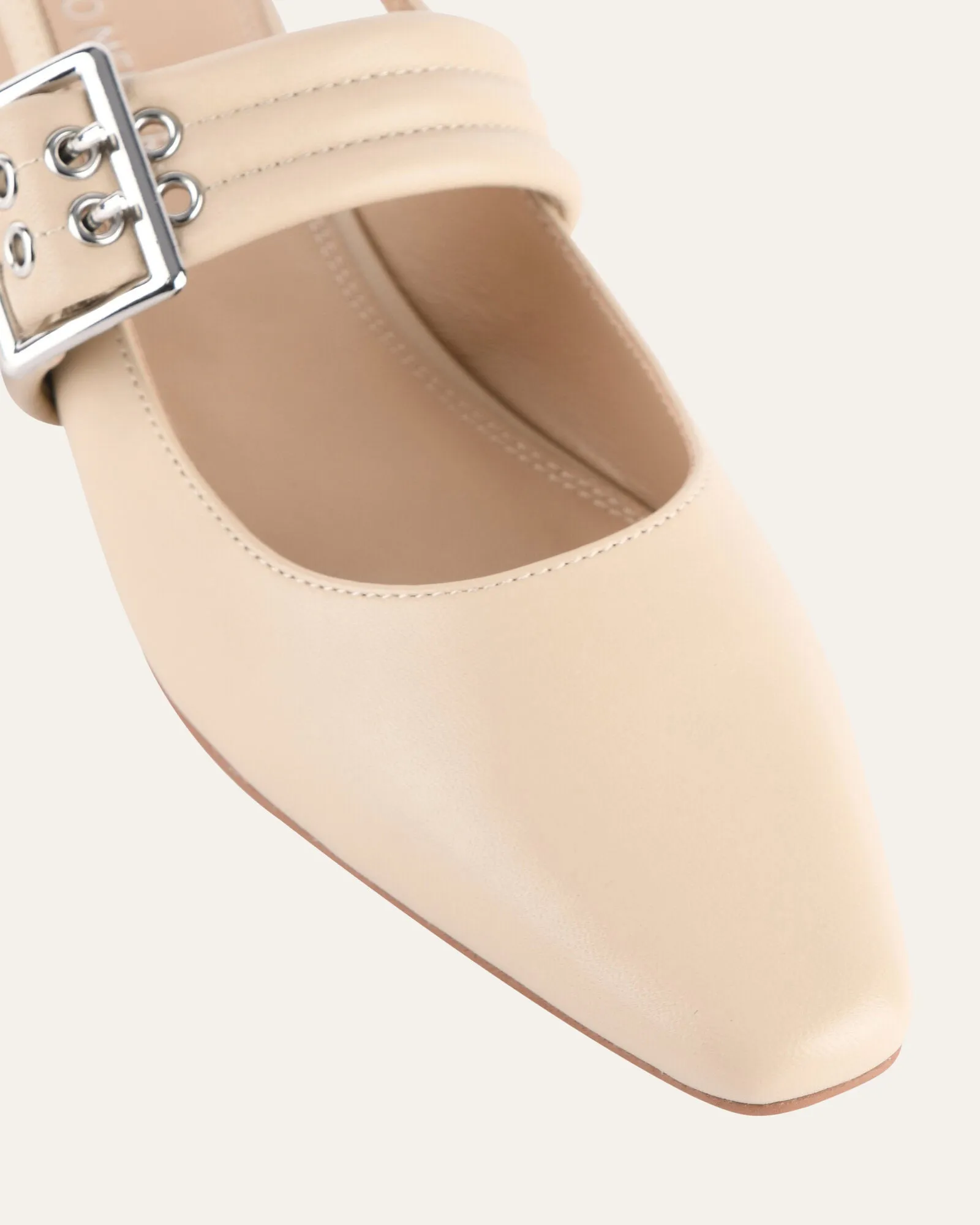 LONDON CASUAL FLATS SAND LEATHER