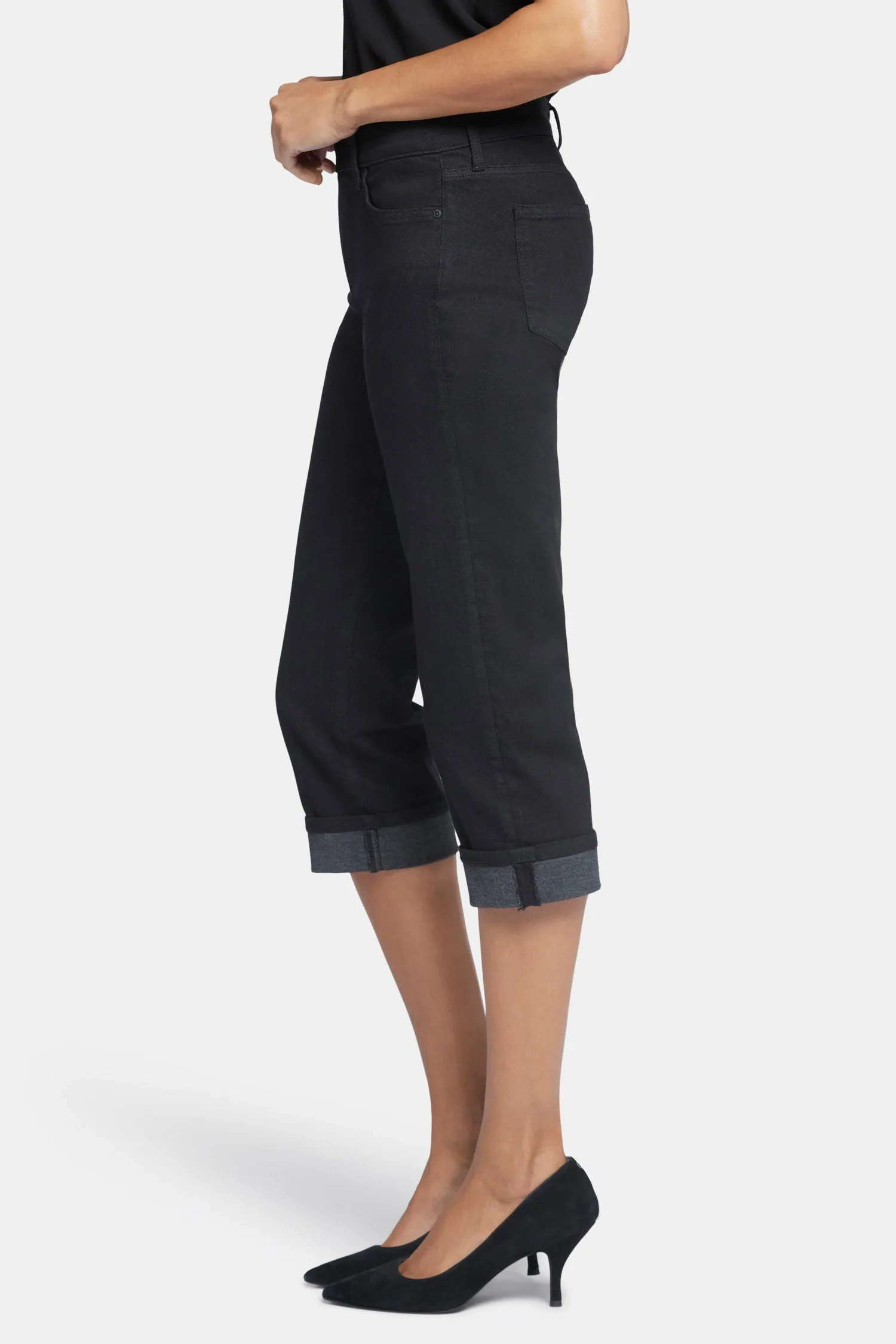 Marilyn Straight Crop Jeans In Petite - Black