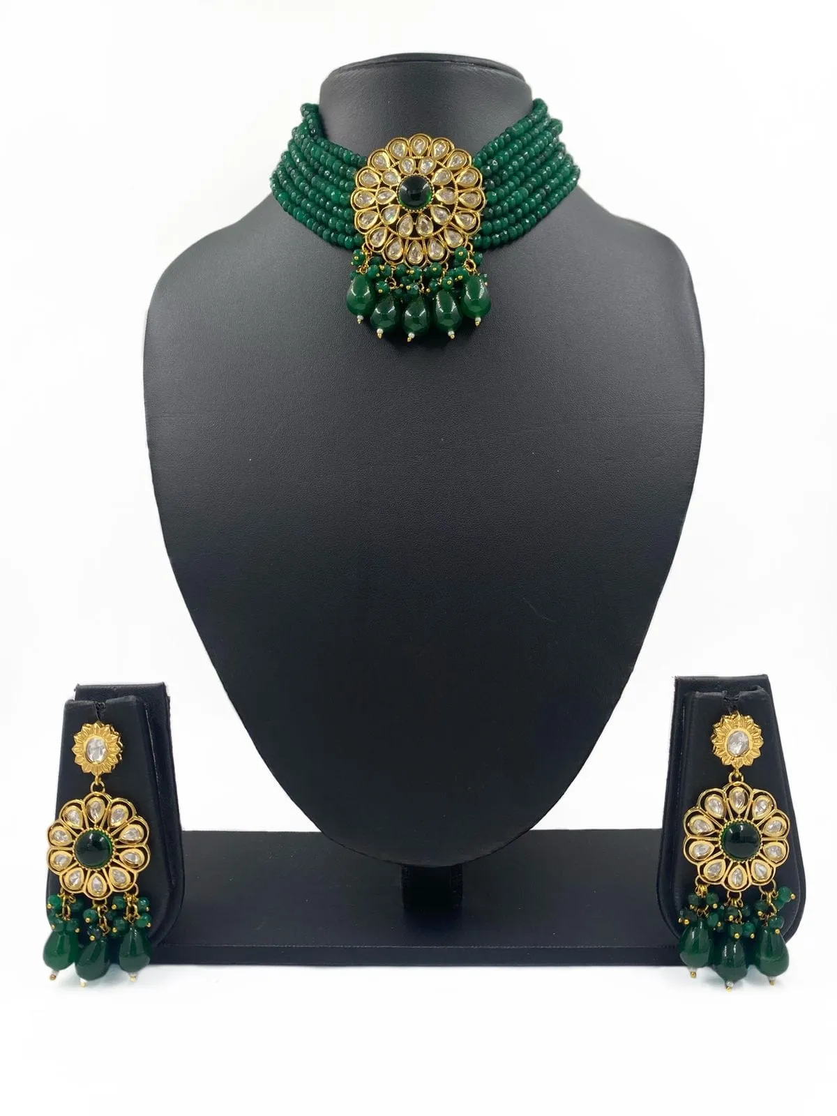 Modern Look Kundan And Beads Choker Necklace Set From Gehna Shop