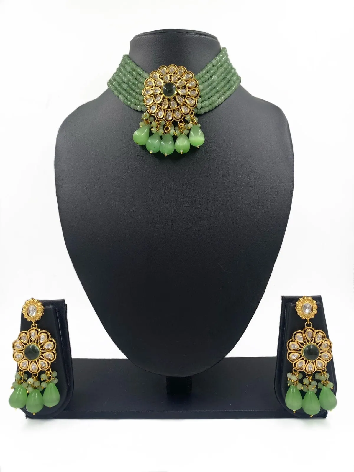 Modern Look Kundan And Beads Choker Necklace Set From Gehna Shop