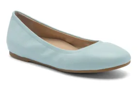 Enhance the title by adding descriptive modifiers to highlight the products features:

Stylish Womens Promenade Ballet Flats - Comfortable, Elegant, and Versatile