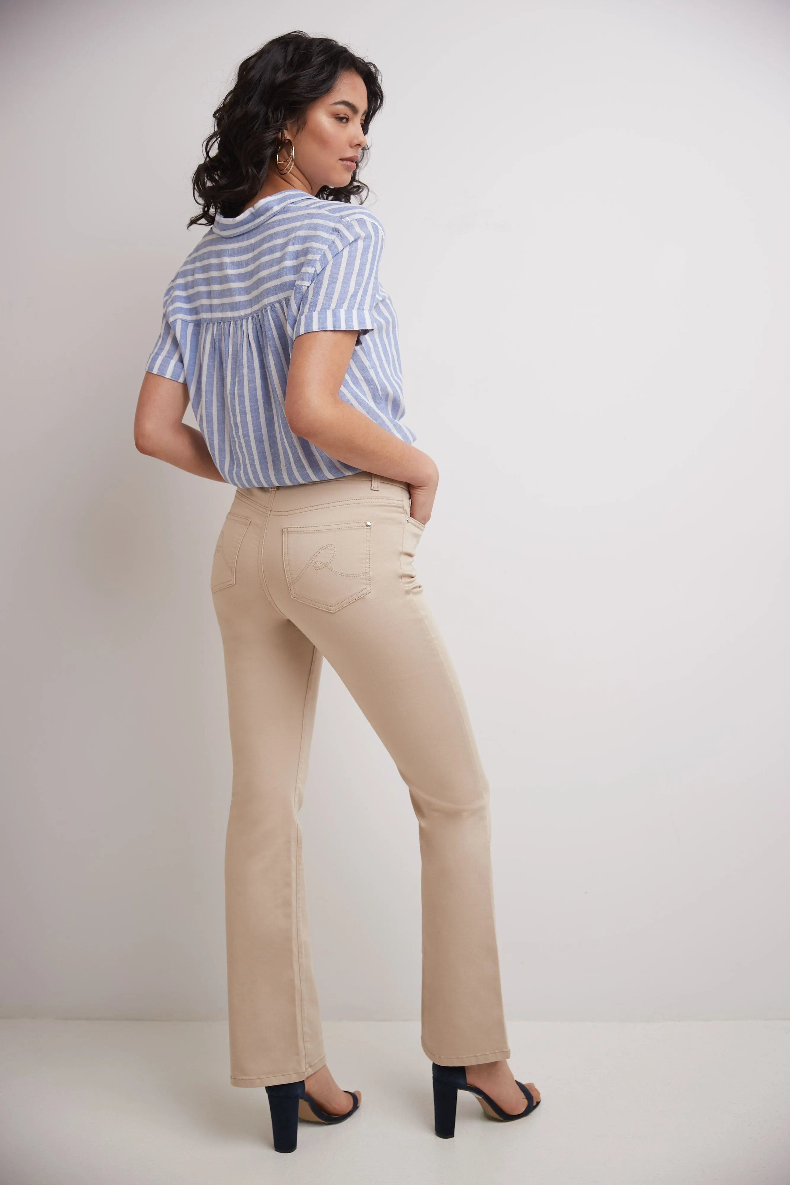 Pull-on Colored Bootcut Jeans with Tummy Control